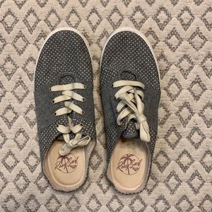 Roxy size 9 slide on tennis shoes
